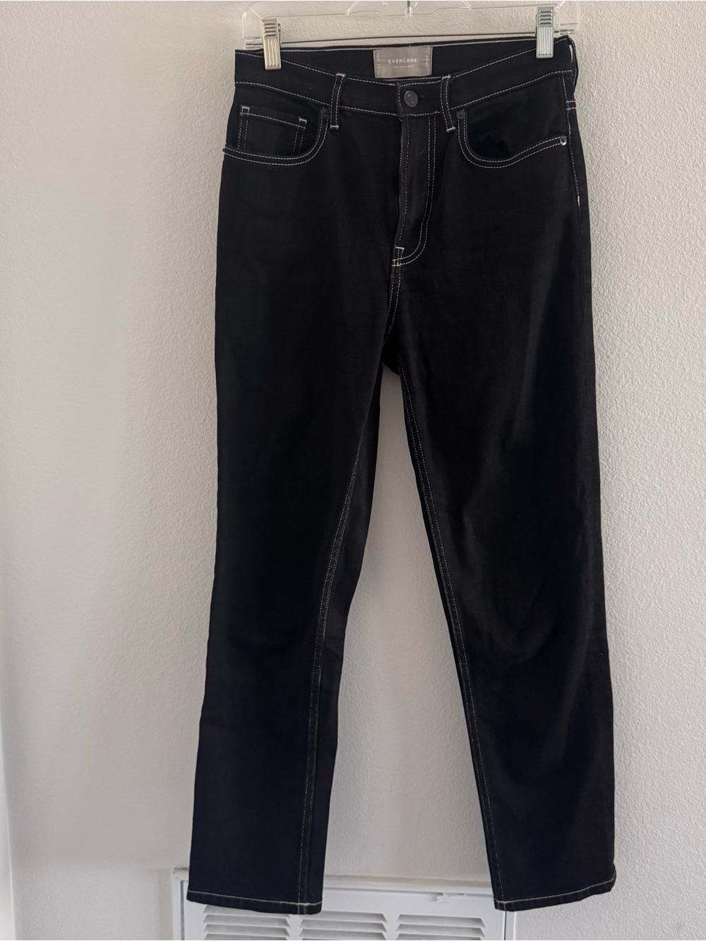 Everlane The Cheeky Jeans with White Contrast Stitching Size:‎ 26